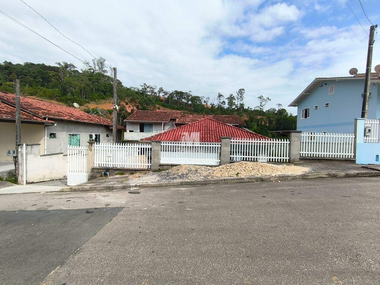 Casa à venda no bairro Dom Joaquim: 