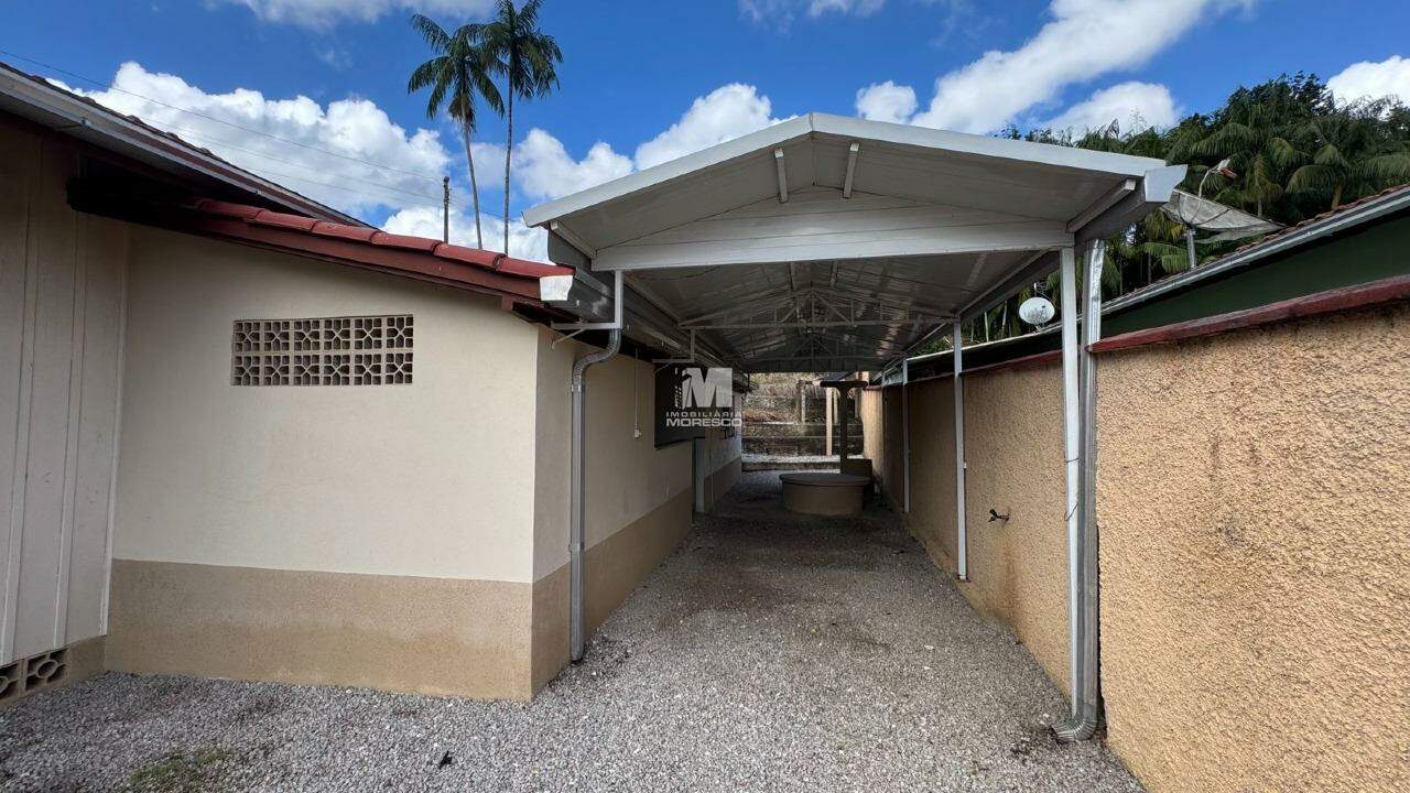 Casa à venda no bairro Planalto: 