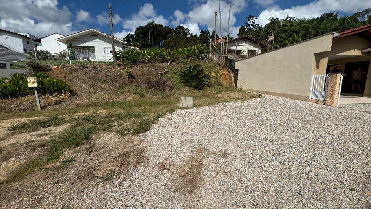 Casa à venda no bairro Planalto: 