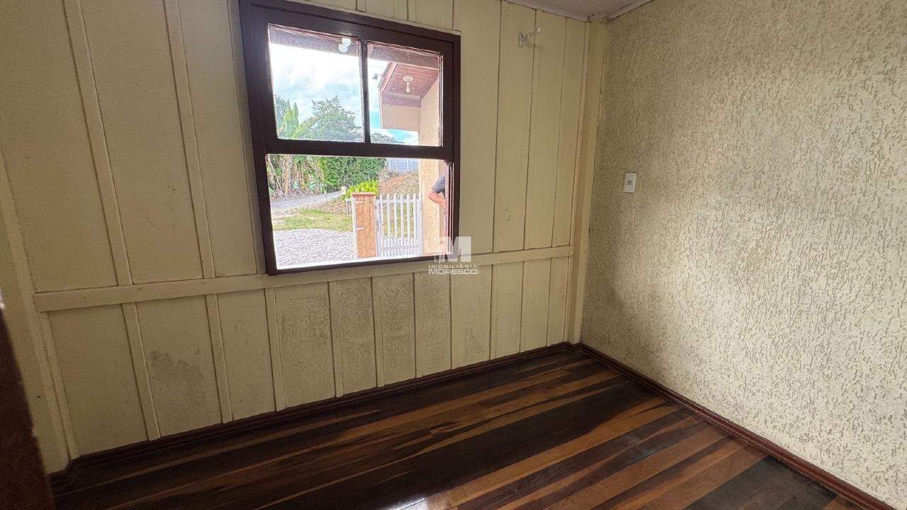 Casa à venda no bairro Planalto: 