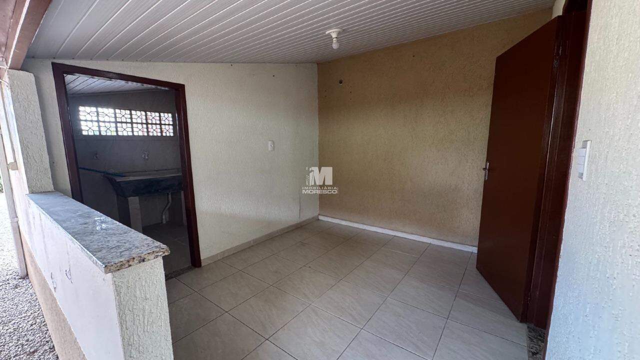 Casa à venda no bairro Planalto: 