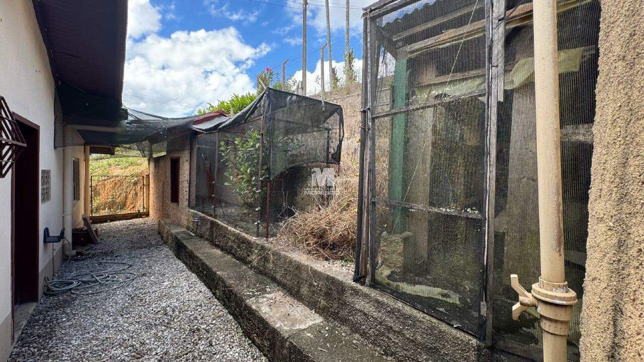 Casa à venda no bairro Planalto: 