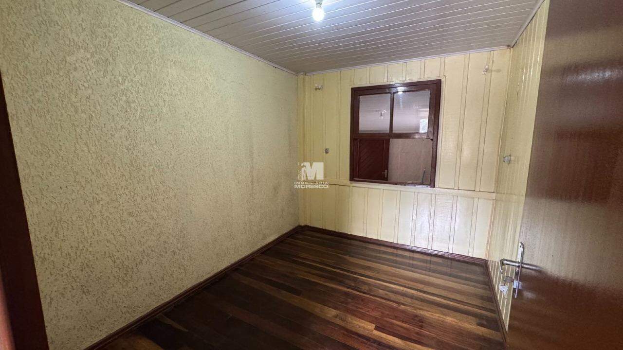 Casa à venda no bairro Planalto: 