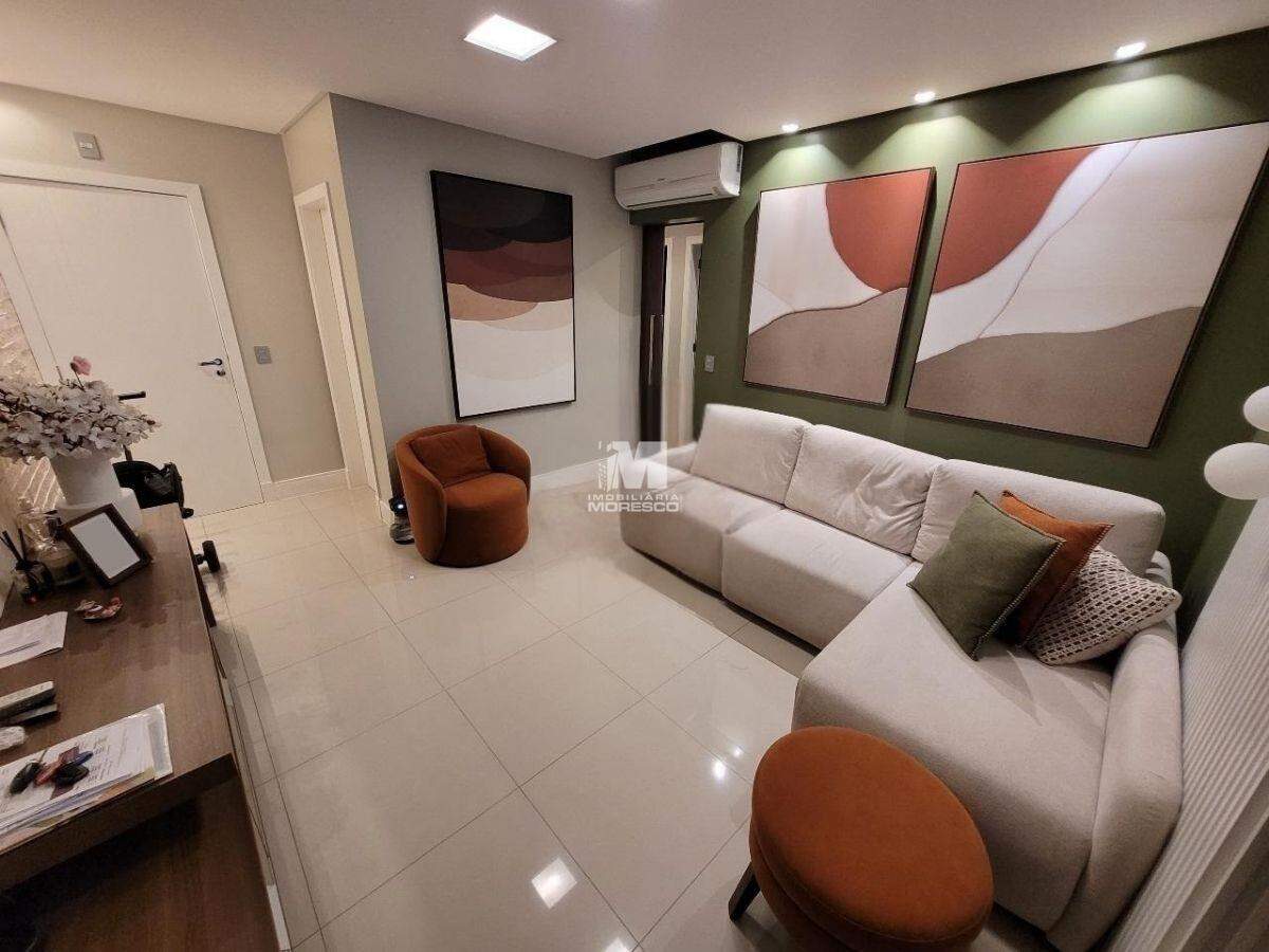 Apartamento à venda no bairro Centro I: 