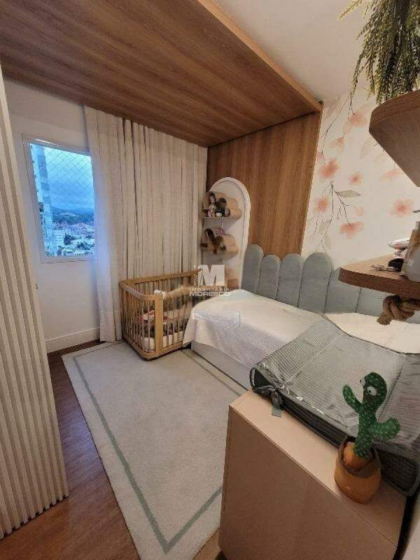 Apartamento à venda no bairro Centro I: 