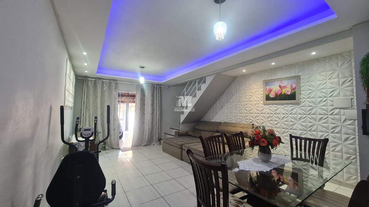 Casa à venda no bairro São João: 