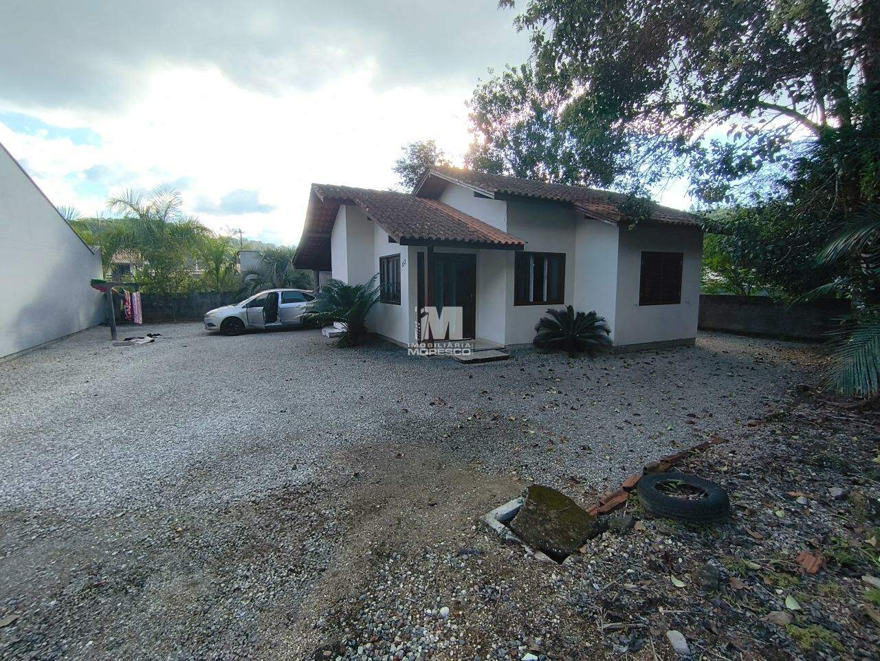 Casa à venda no bairro Guabiruba Sul: 
