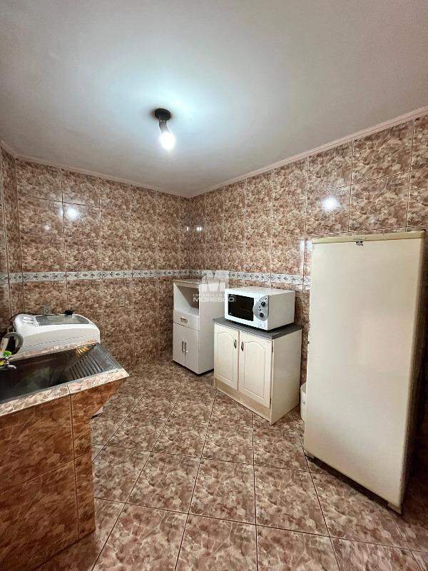 Apartamento à venda no bairro Azambuja: 