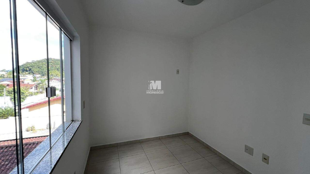 Apartamento para aluguel no bairro Guarani: 