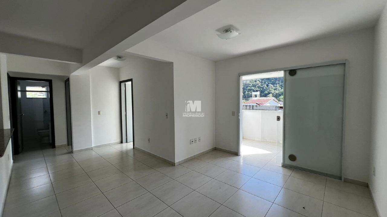 Apartamento para aluguel no bairro Guarani: 