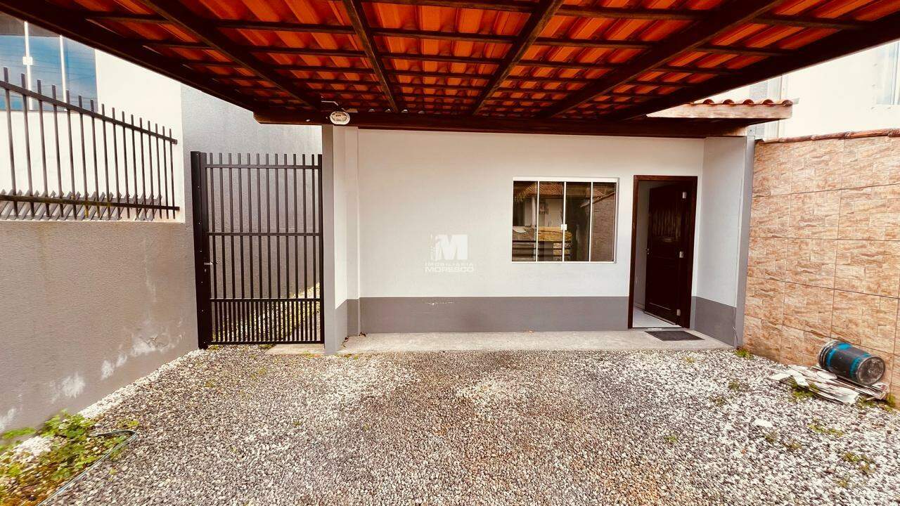 Casa para aluguel no bairro Bateas: 