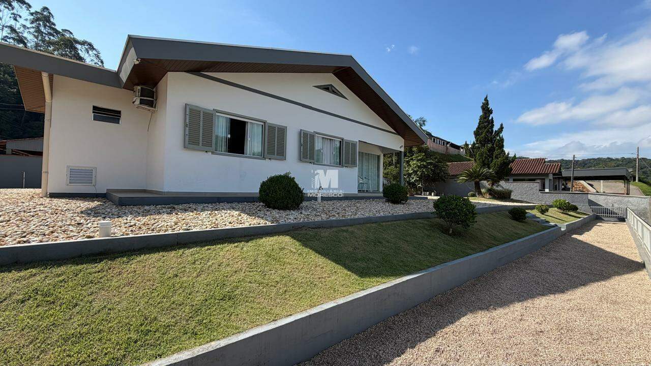 Casa à venda no bairro Imigrantes: 