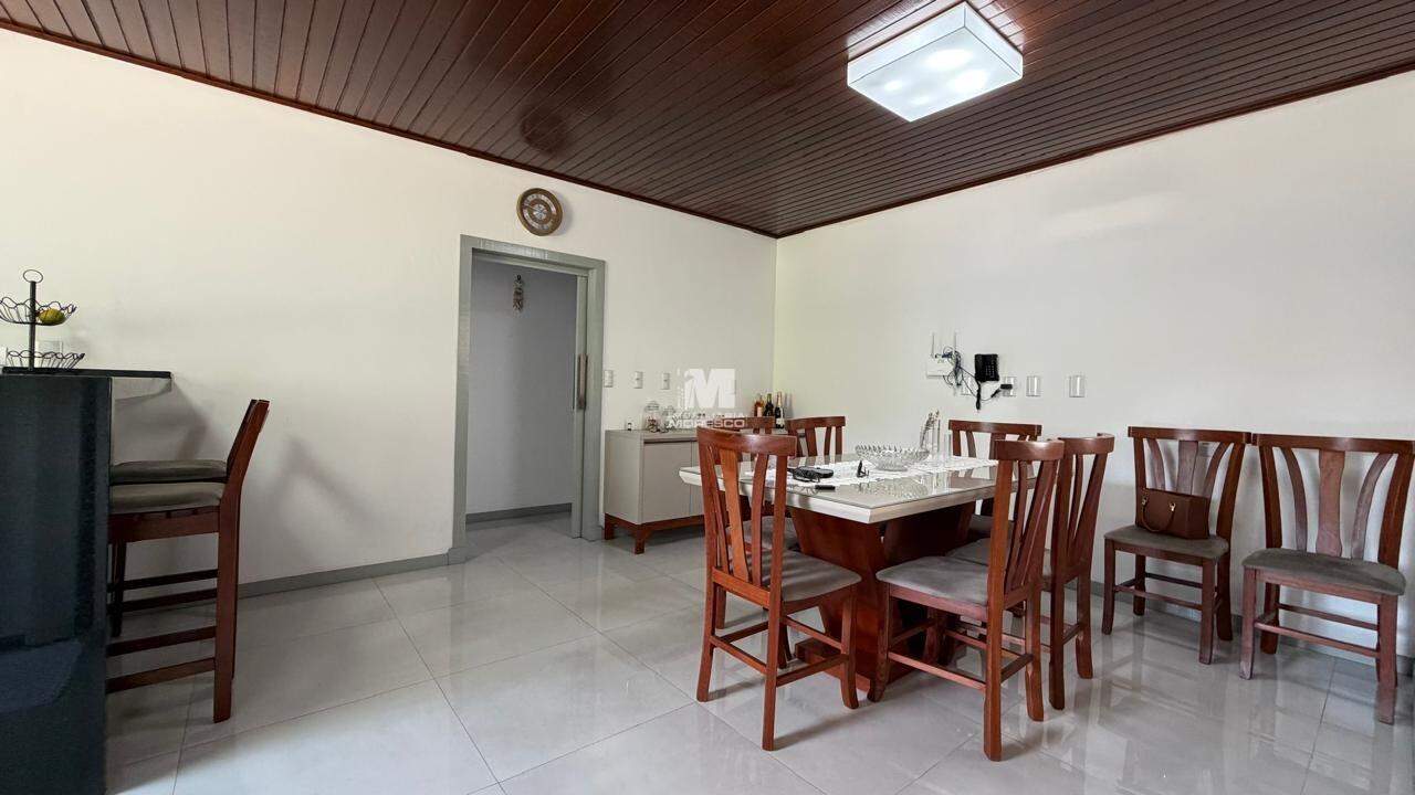 Casa à venda no bairro Imigrantes: 