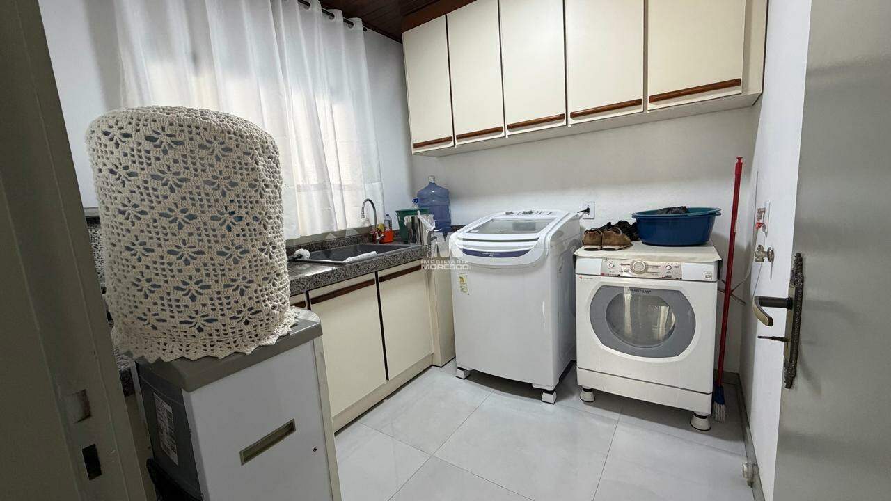 Casa à venda no bairro Imigrantes: 