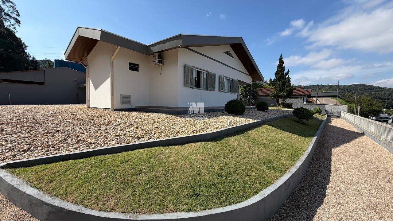 Casa à venda no bairro Imigrantes: 