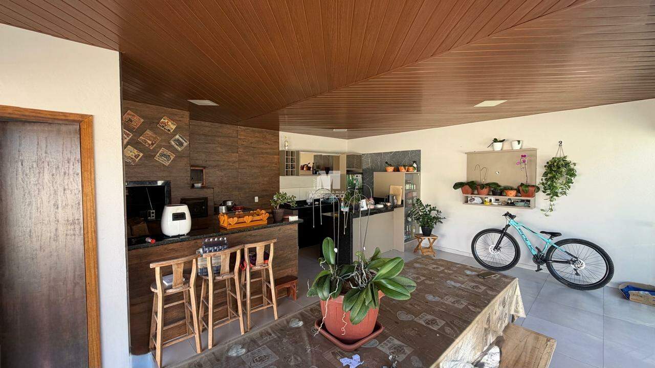 Casa à venda no bairro São Pedro: 