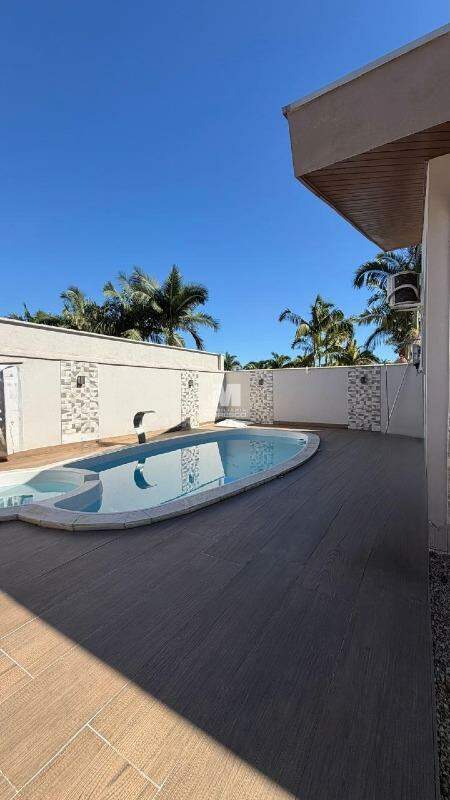 Casa à venda no bairro São Pedro: 