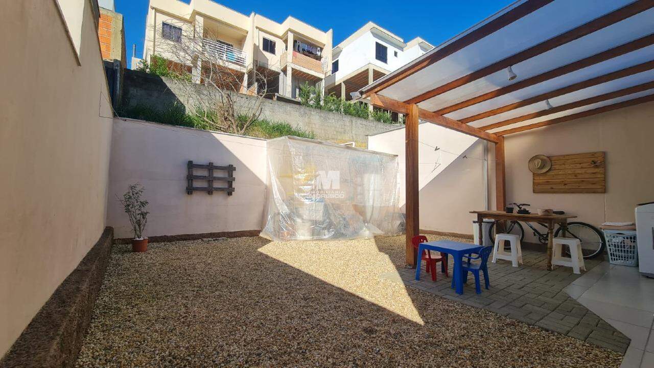 Casa à venda no bairro Limeira Baixa: 