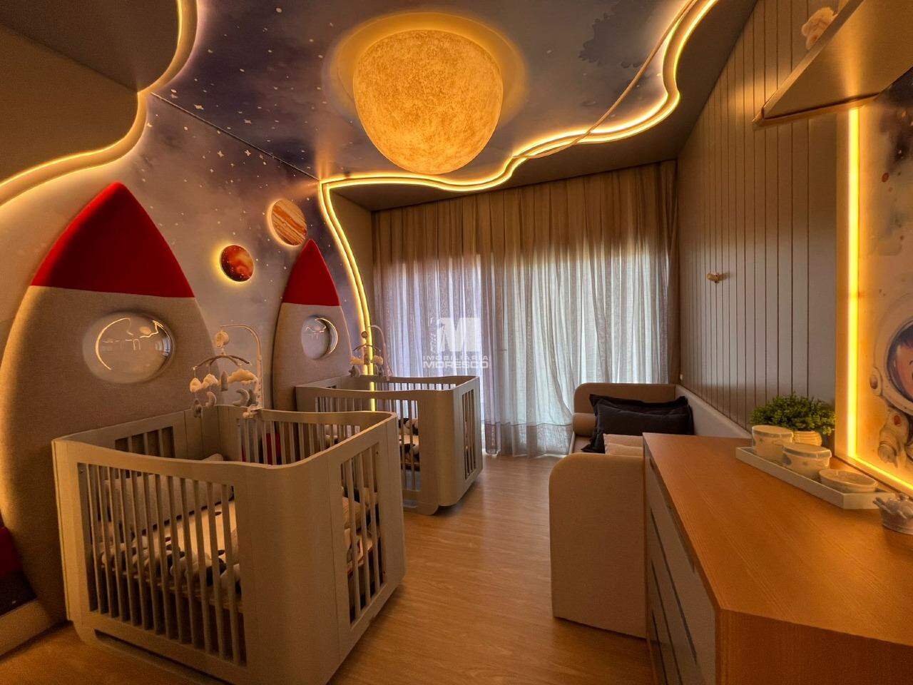 Casa à venda no bairro Azambuja: