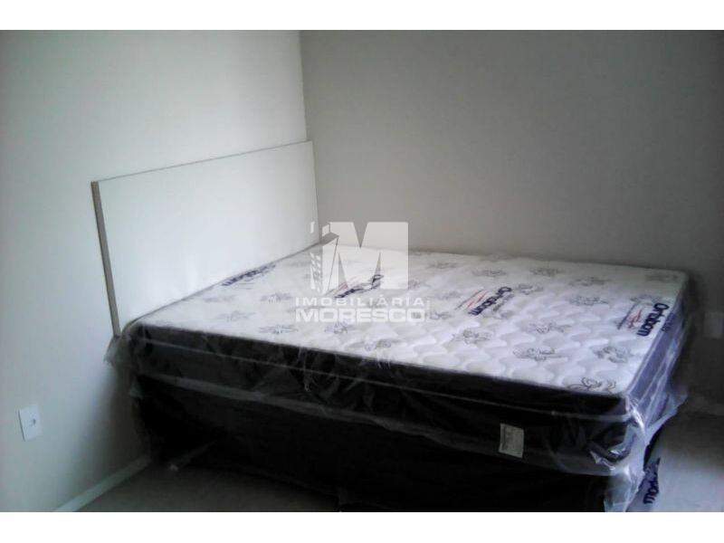 Flat à venda no bairro Santa Terezinha: 