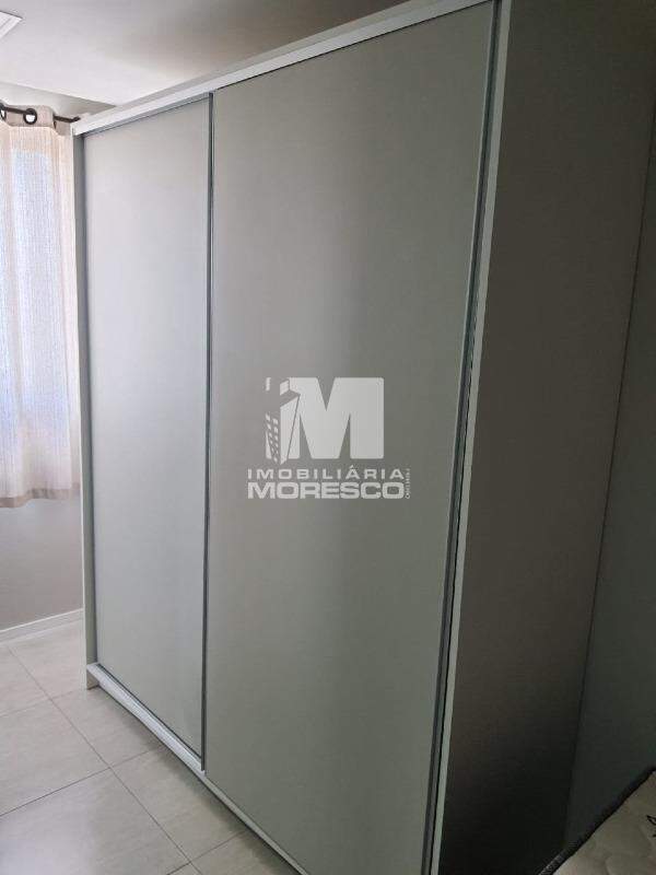 Flat à venda no bairro Santa Terezinha: 