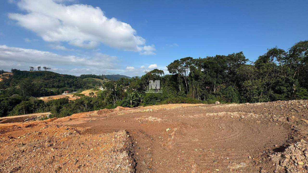 Terreno à venda no bairro Dom Joaquim: 