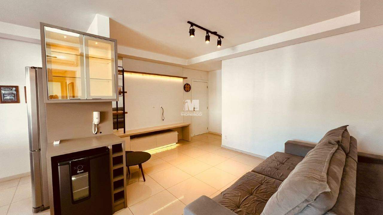 Apartamento à venda no bairro Centro I: 