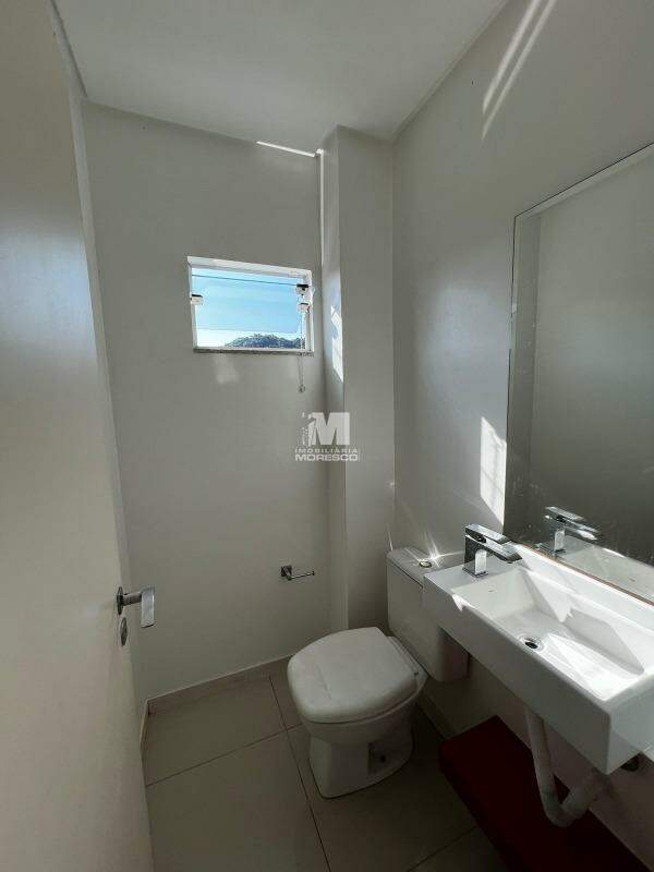Casa para aluguel no bairro Dom Joaquim: 
