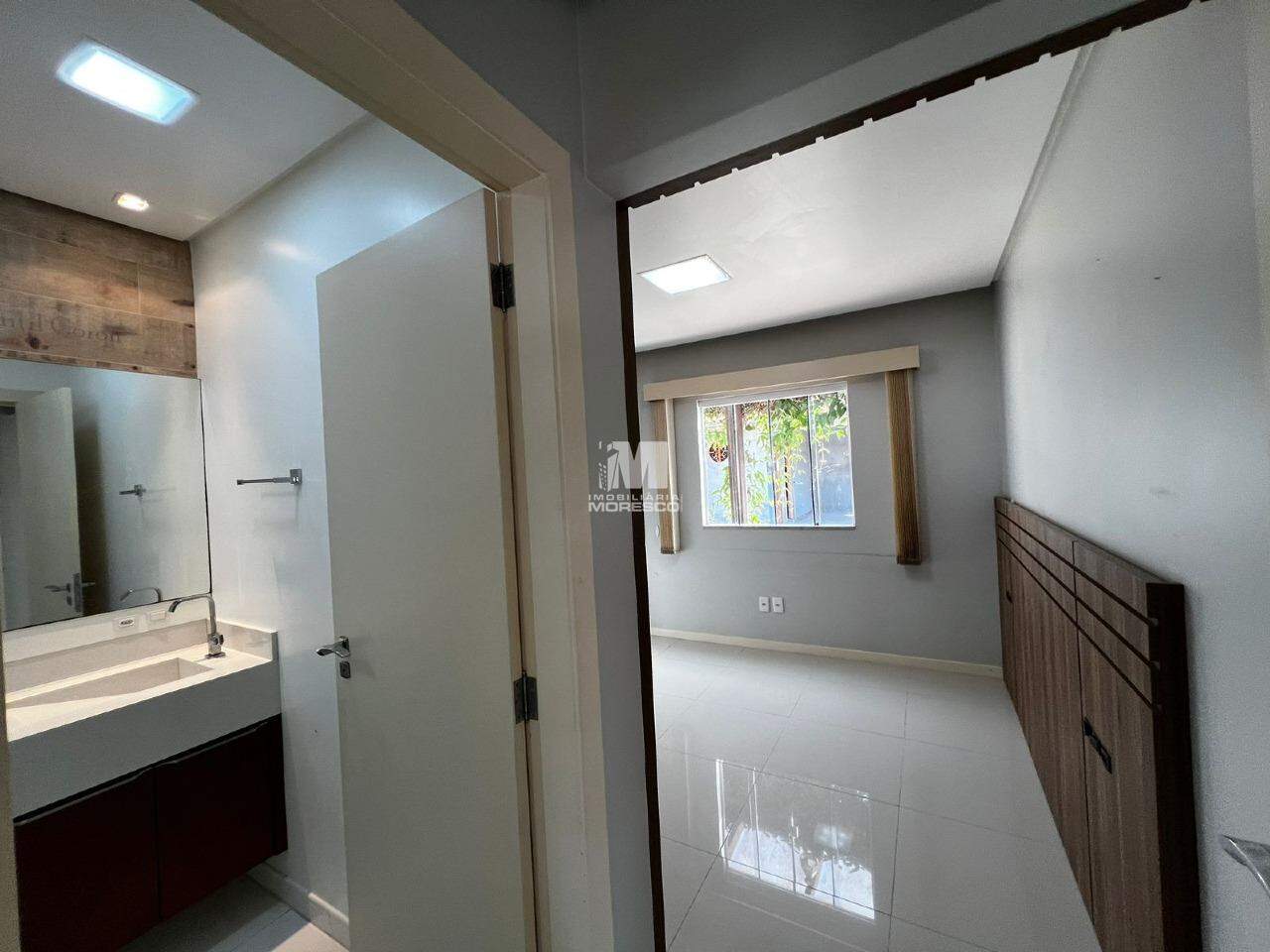 Casa para aluguel no bairro Dom Joaquim: 