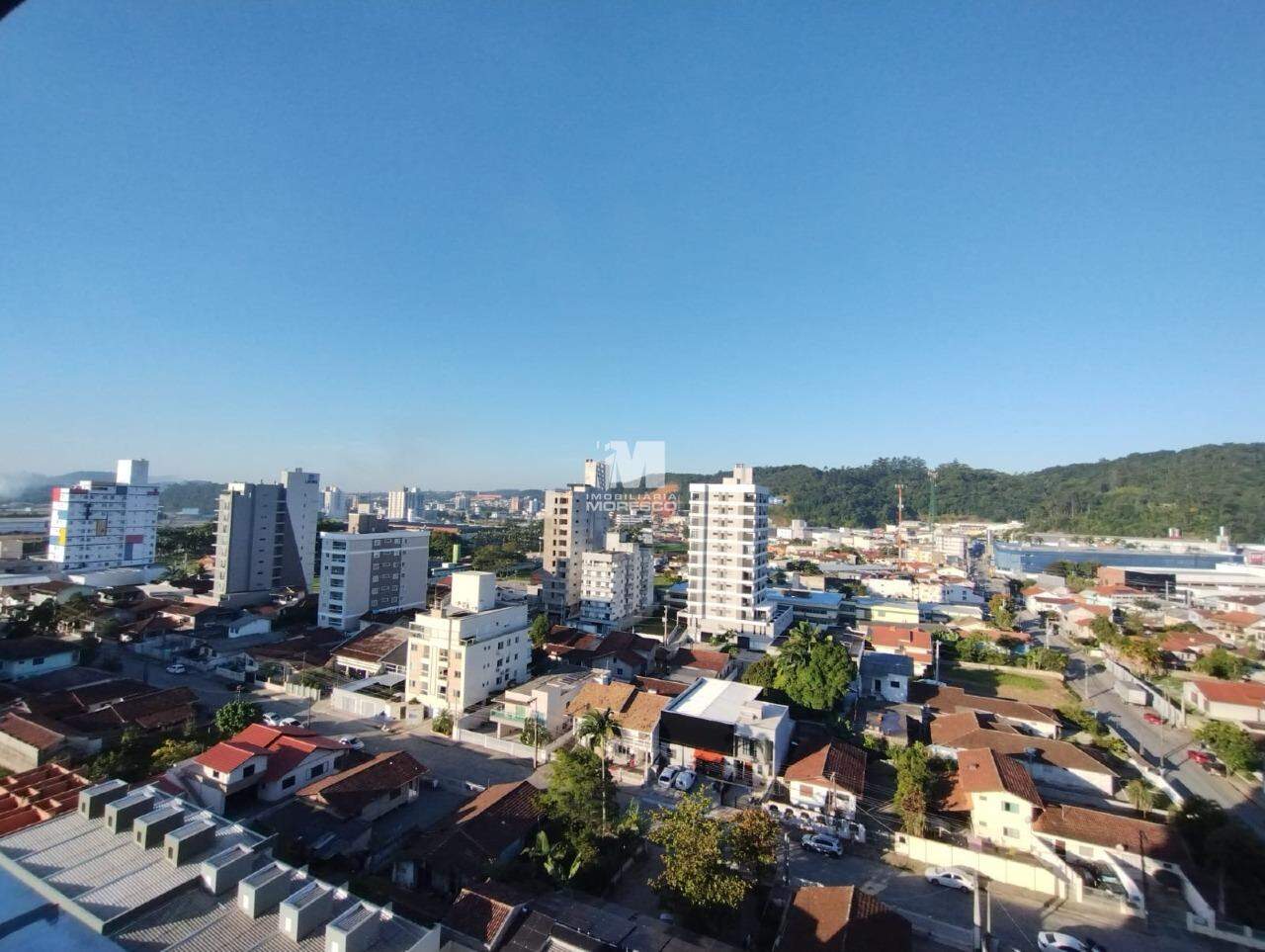 Apartamento à venda no bairro Santa Terezinha: 