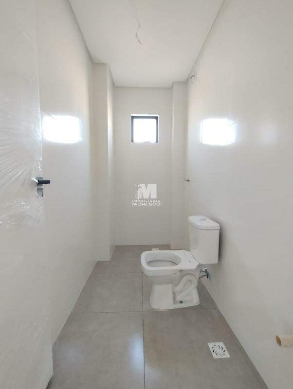Apartamento à venda no bairro Santa Terezinha: 