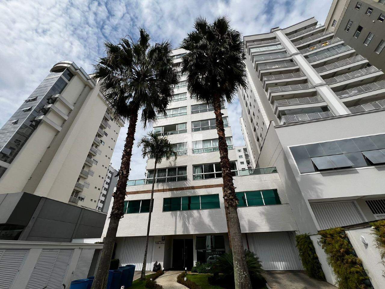 Apartamento à venda no bairro São Luiz: 