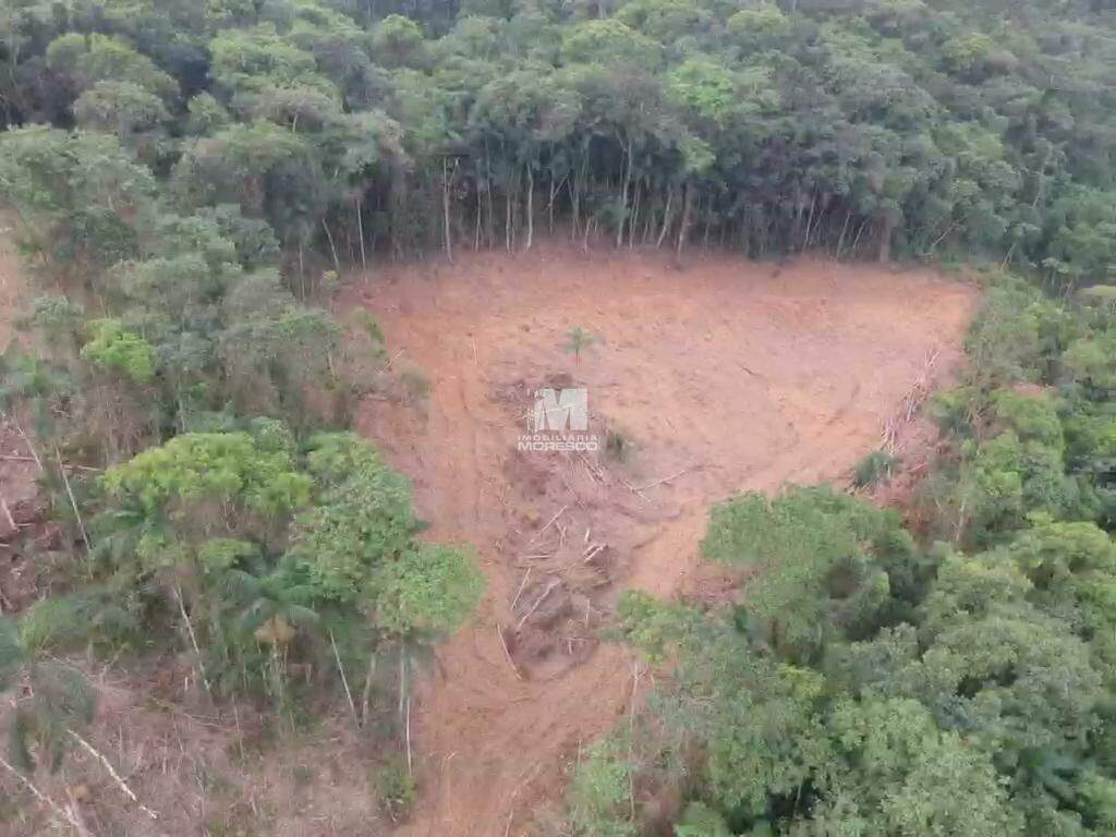 Terreno à venda no bairro Bateas: 