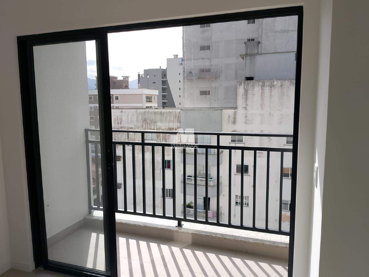 Flat para aluguel no bairro Santa Terezinha: