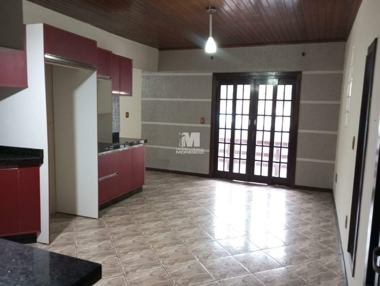 Casa para aluguel no bairro Azambuja: 