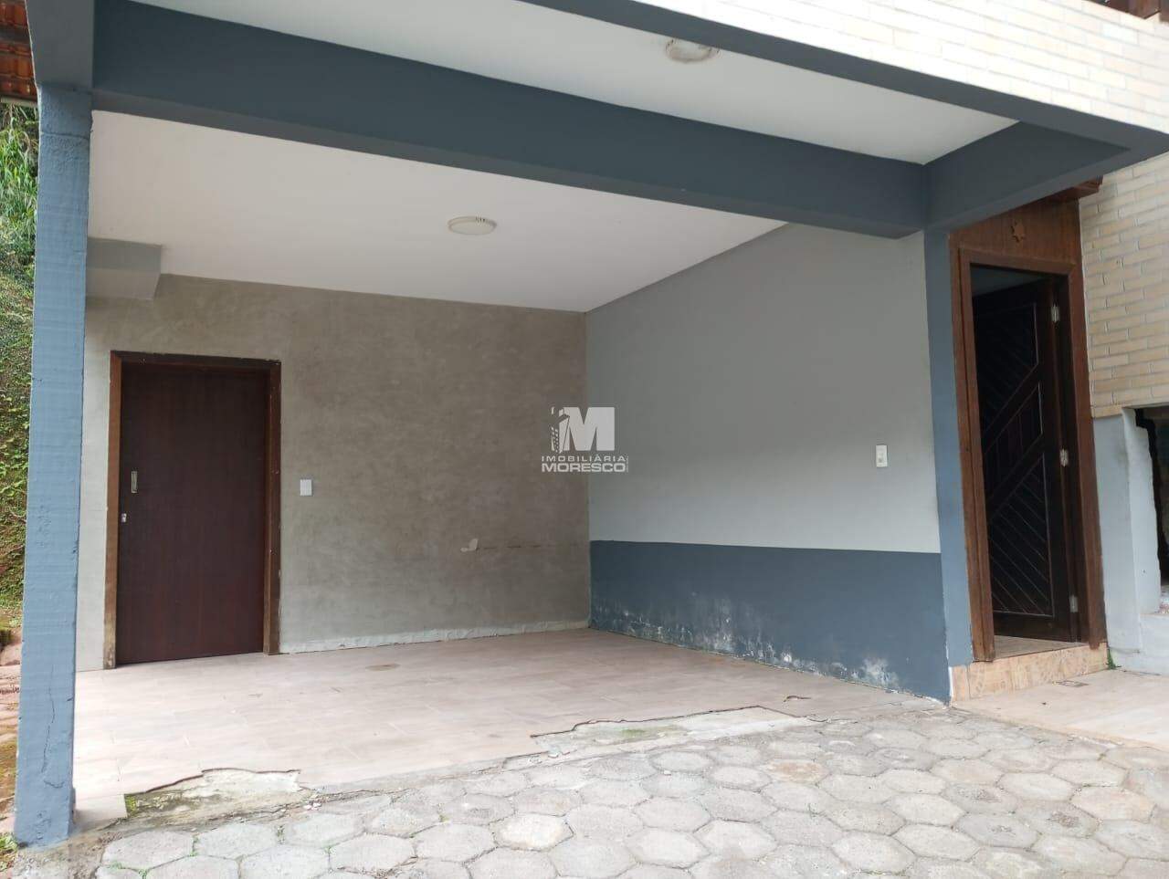 Casa para aluguel no bairro Azambuja: 