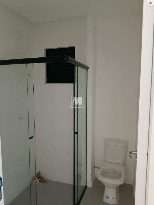 Flat para aluguel no bairro Santa Terezinha: 