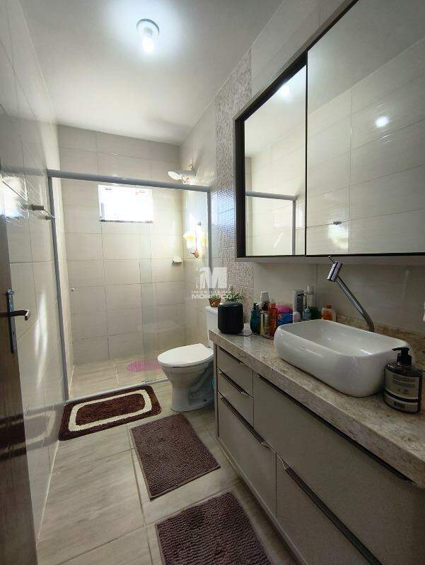 Casa à venda no bairro Dom Joaquim: 