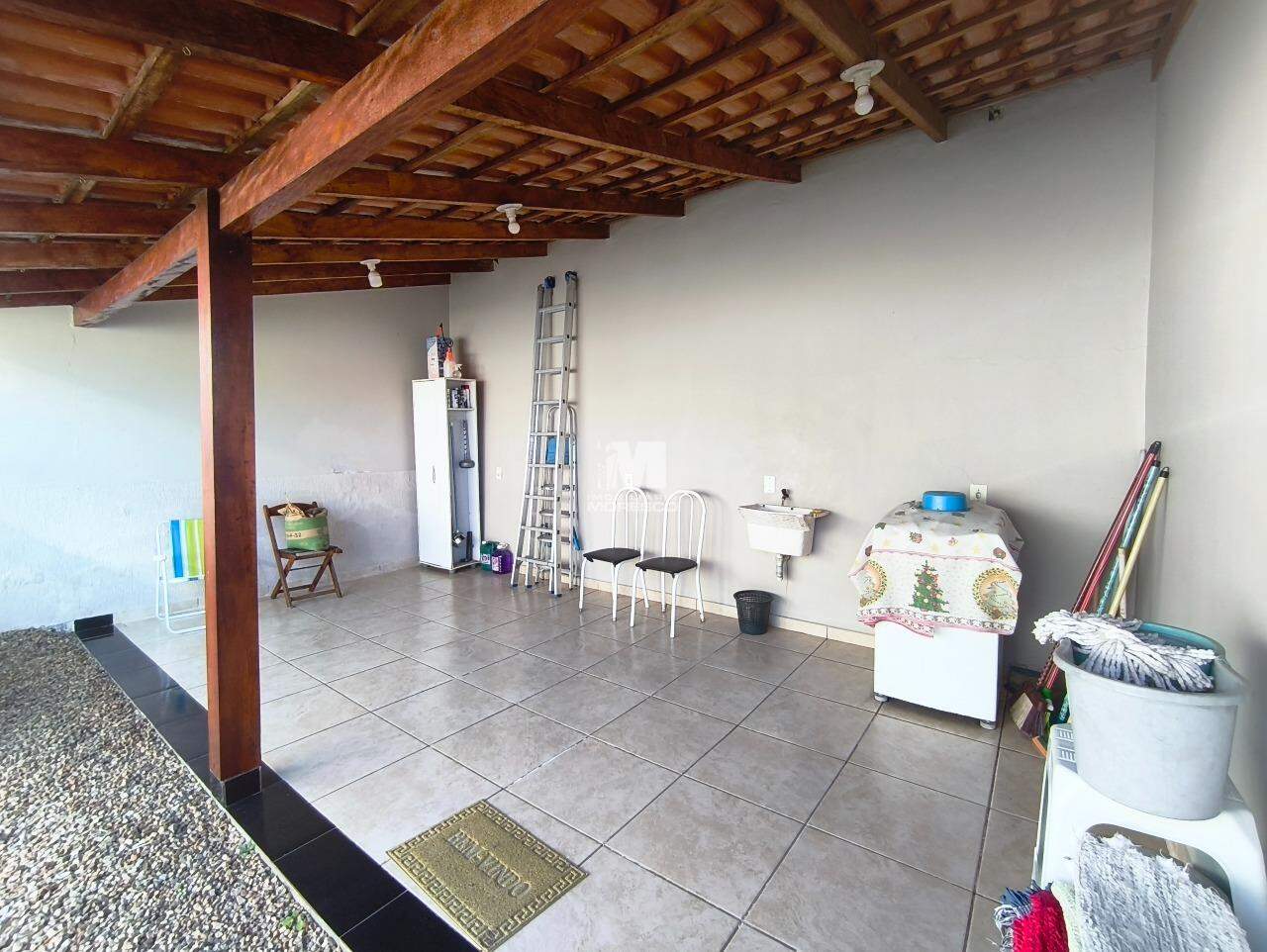 Casa à venda no bairro Dom Joaquim: 
