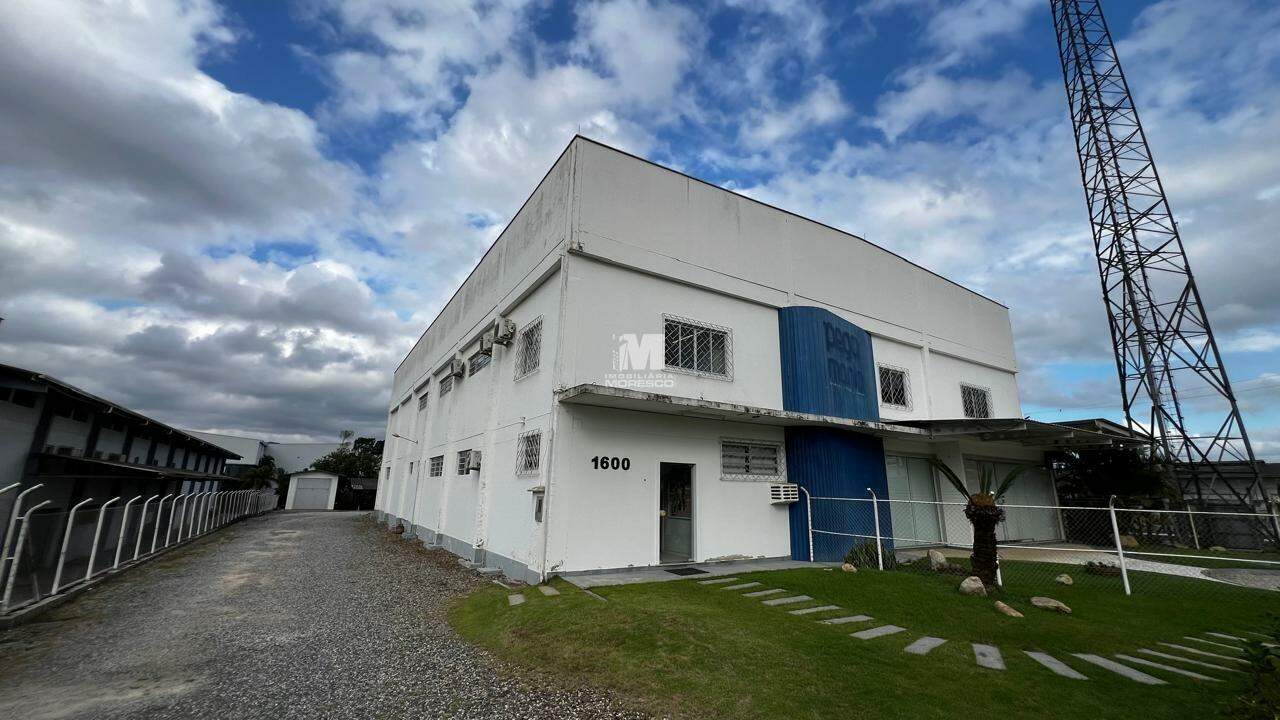 Galpão / Depósito / Armazém de 1200m² no bairro Bateas, em Brusque | Eu Corretor