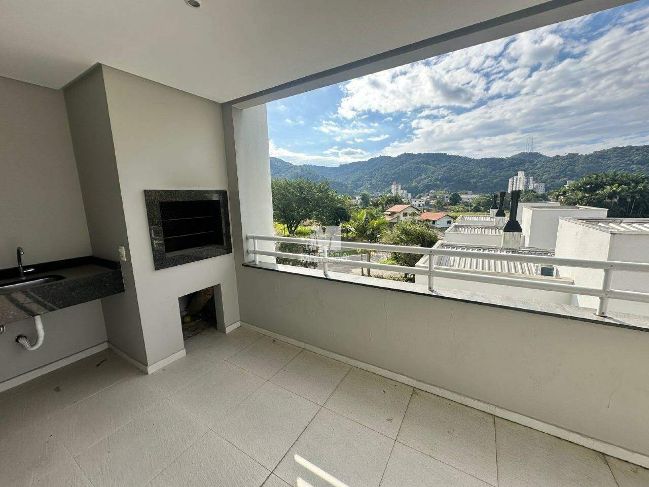 Apartamento à venda no bairro Jardim Maluche: 