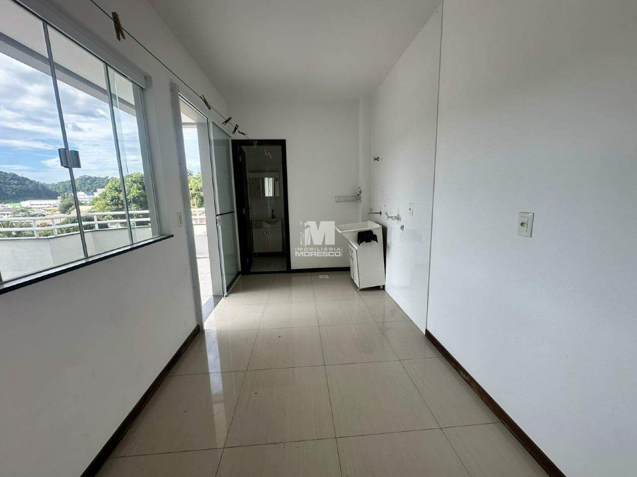 Apartamento à venda no bairro Jardim Maluche: 