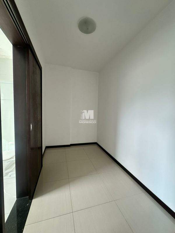 Apartamento à venda no bairro Jardim Maluche: 