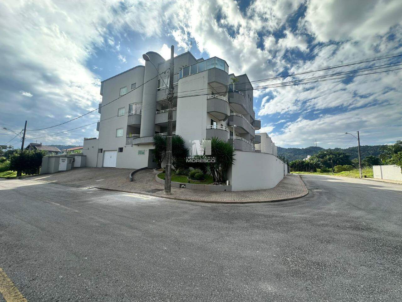 Apartamento à venda no bairro Jardim Maluche: 