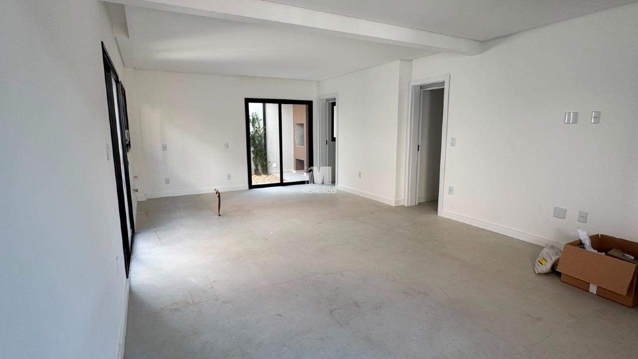 Casa à venda no bairro Centro II: 