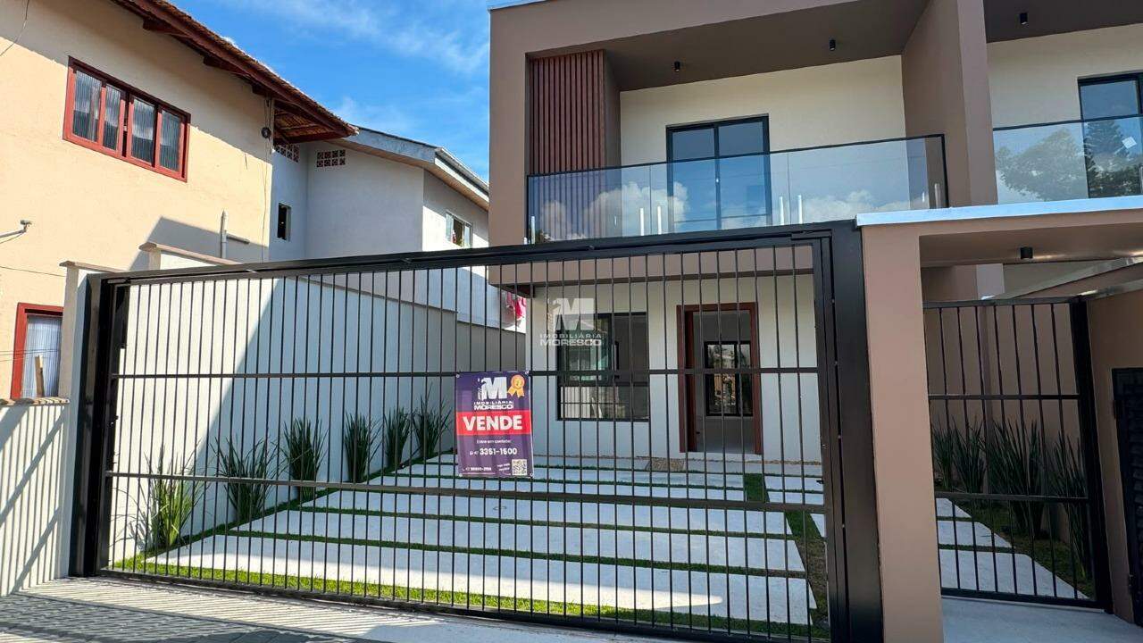 Casa à venda no bairro Centro II: 