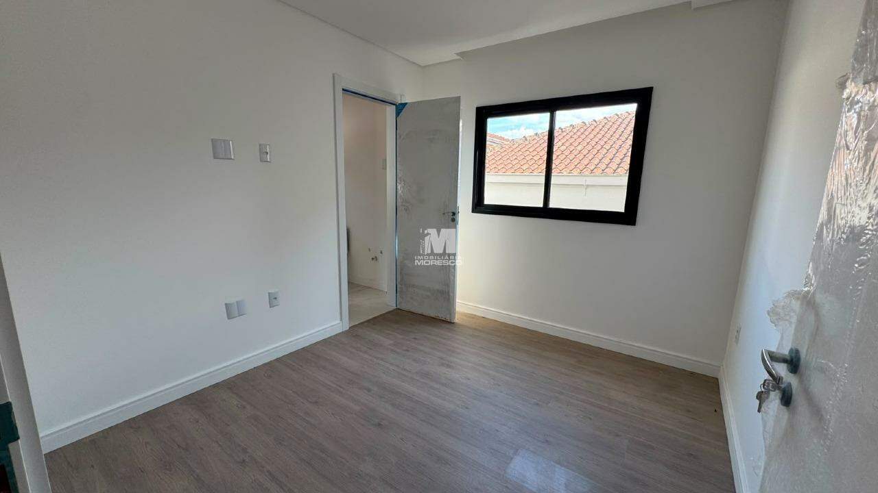 Casa à venda no bairro Centro II: 