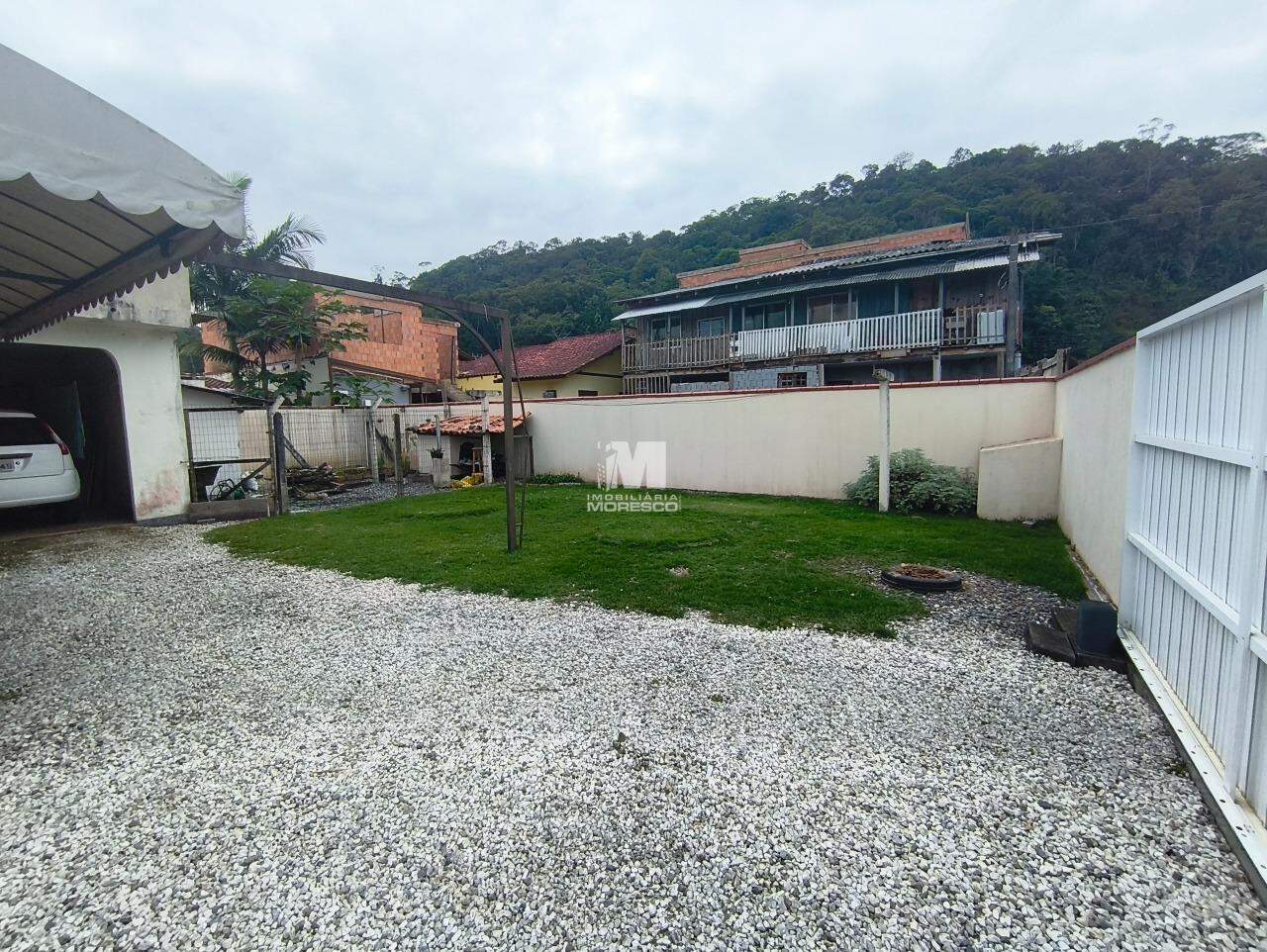 Casa à venda no bairro Centro: 