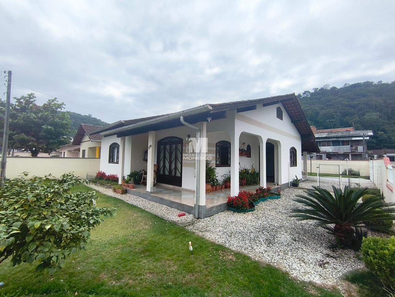 Casa à venda no bairro Centro: 