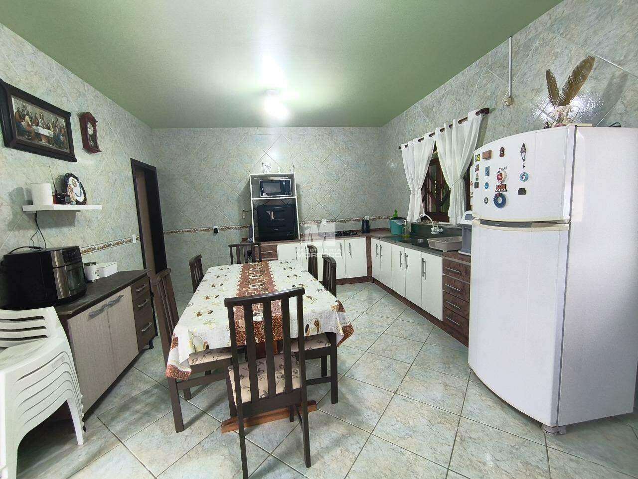 Casa à venda no bairro Centro: 